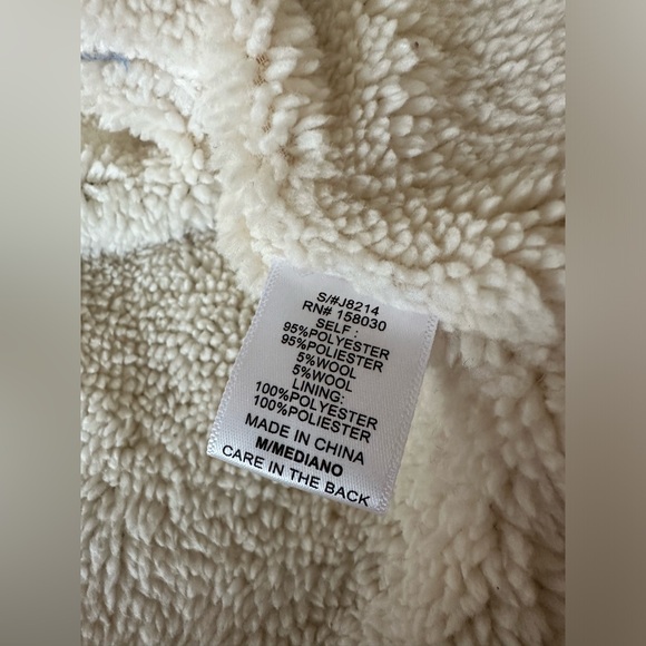 Love Tree Soft Sherpa Plaid Shacket Size Medium - Picture 5 of 5